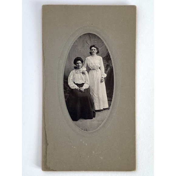 c1900 Cabinet Card 2 Young Women Belt Watch Oval Portrait Studio Photo - Picture 2 of 5